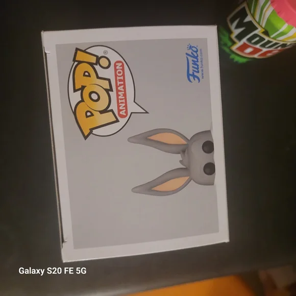 Funko Bugs Bunny as Fred Jones Vinyl Figure - Gray and White - Picture 3 of 4